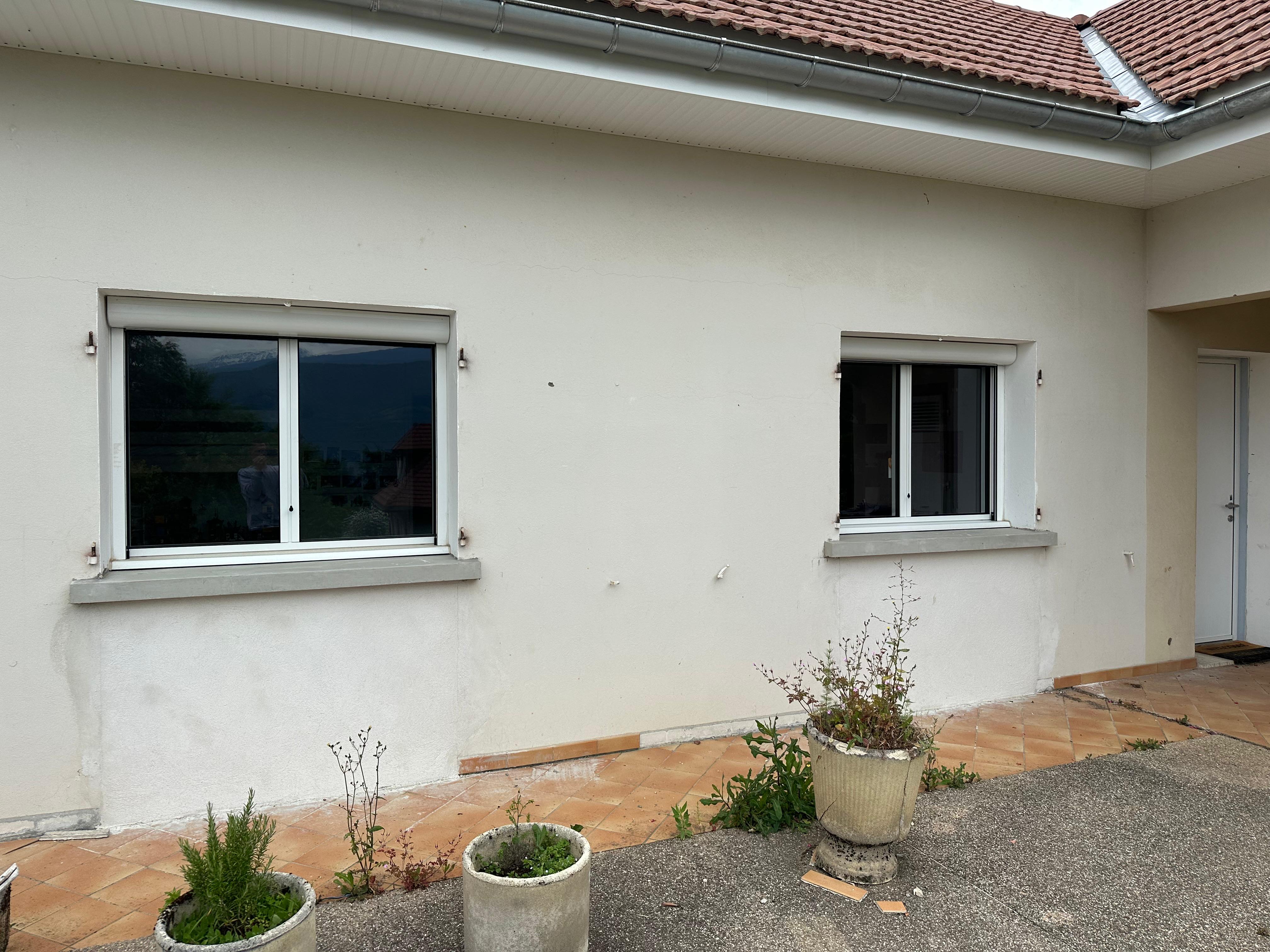 Porte d'entrée PVC blanche classique